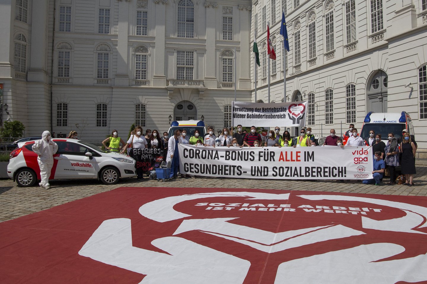 Protestaktion für "Corona-Bonus für alle Zurückgelassenen" 