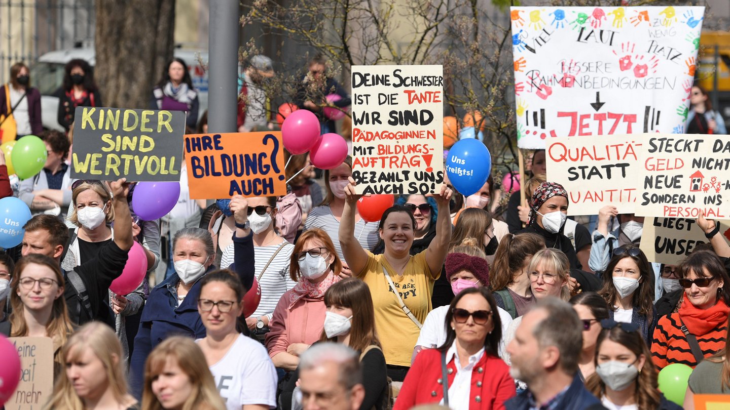 Im Jahr 2022 fanden viele Kundgebungen, Proteste und Streiks statt. 