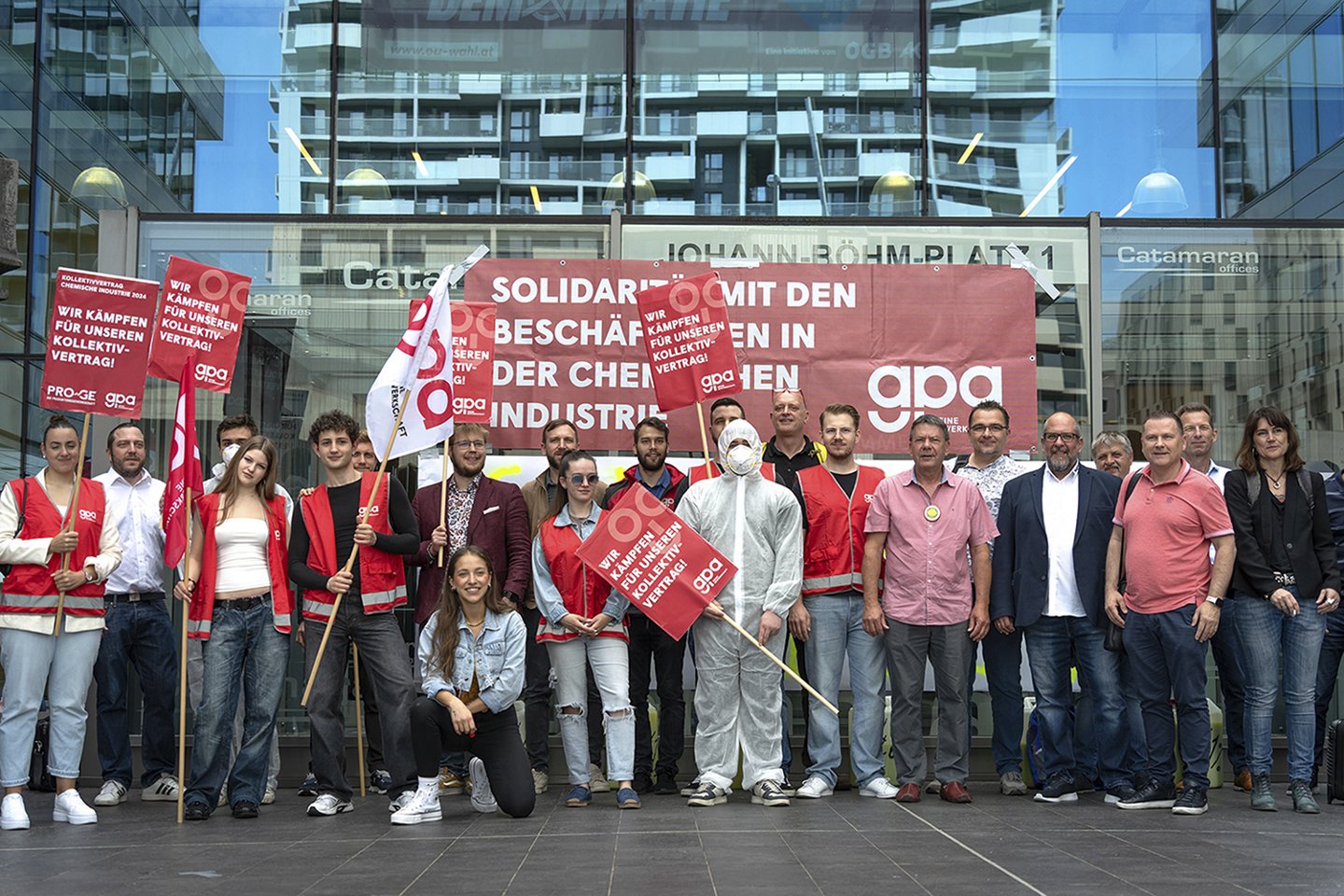 Ziel bleibt weiterhin ein Abschluss über der rollierenden Inflation - Ab 7. Juni zweistündige Warnstreiks.