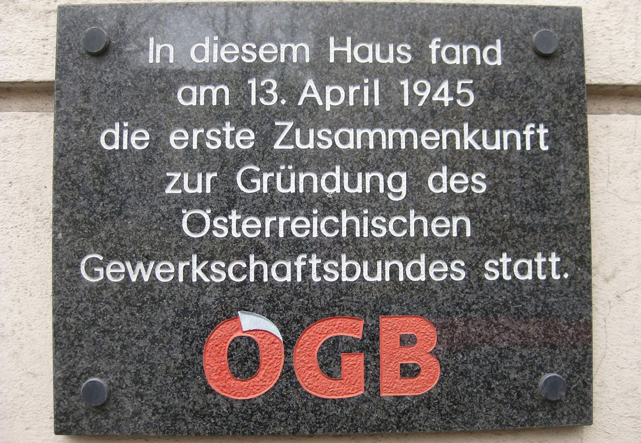 Erinnerungstafel an die Gründung des ÖGB in der Kenyongasse 3, 1070 Wien