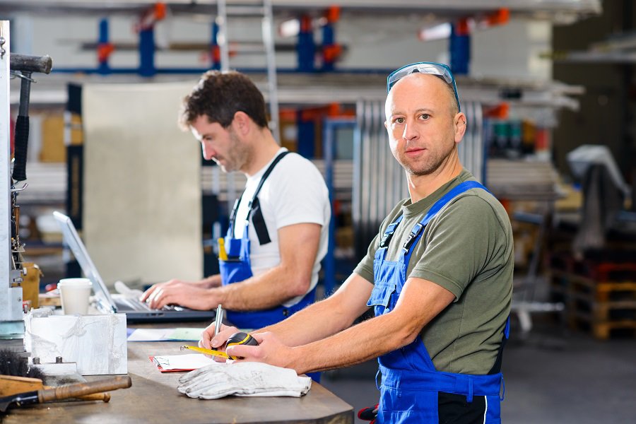 Unter Ergonomie versteht man ganz allgemein die Anpassung der Arbeit an den Menschen.